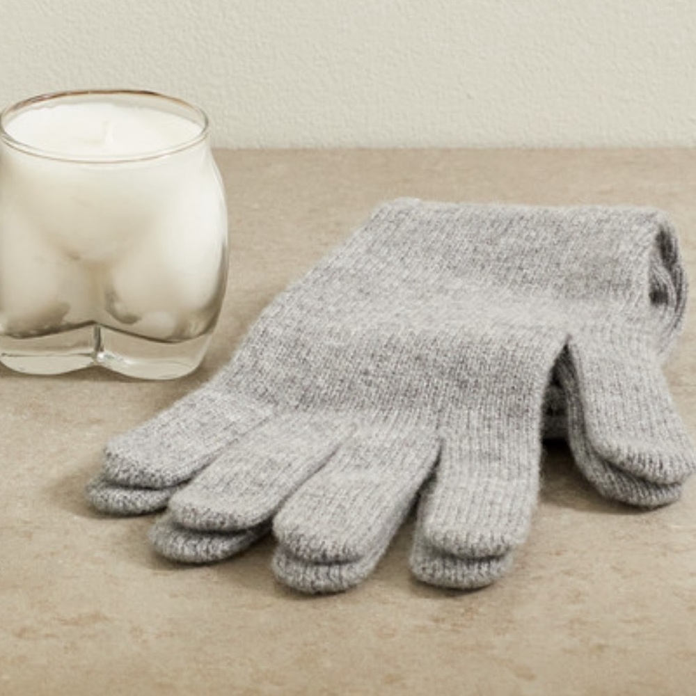 Cashmere gloves Arch 4